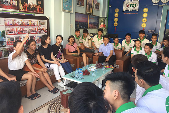 Hiệu trưởng trường IECC về thăm và phỏng vấn tại Du học VTC1