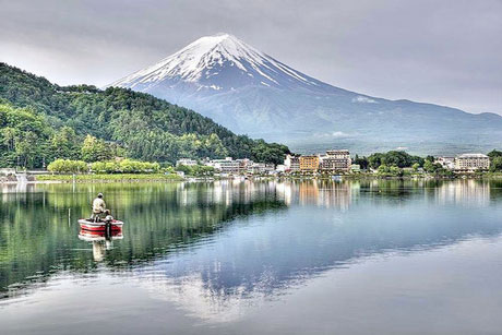 Núi Phú Sĩ từ hồ Kawaguchi